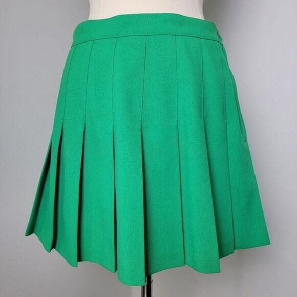 Vintage 80s/90s Green High Waist Pleated Mini Tennis Skirt Size 14 - Picture 2 of 10